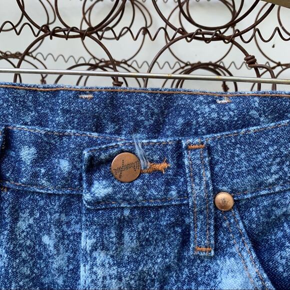 Wrangler “Star Splatter” upcycle diy vintage wedgie jeans - Picture 4 of 8